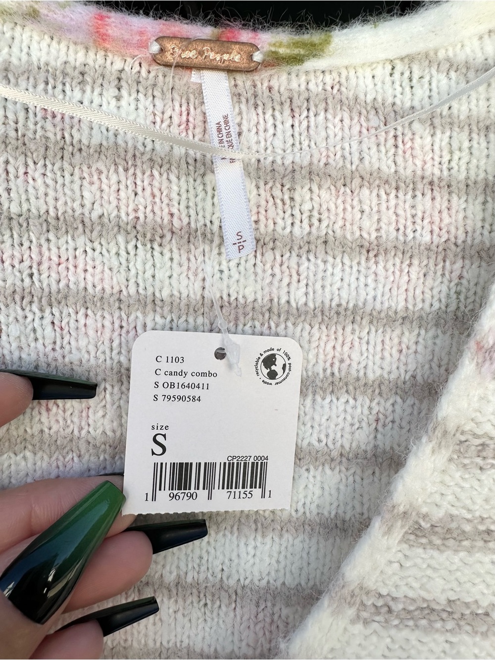 NWT FREE PEOPLE BED OF ROSES SWEATER SIZE SMALL!! SO CUTE!!! - Picture 6 of 8